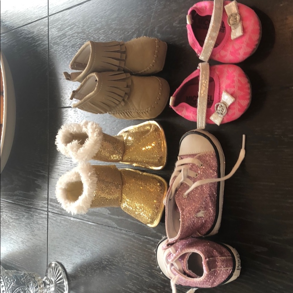 Baby Shoe lot size 2-3